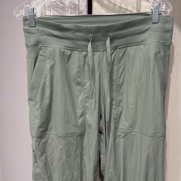 LULULEMON Mint Green Pant Straight Leg 10 - Picture 2 of 7